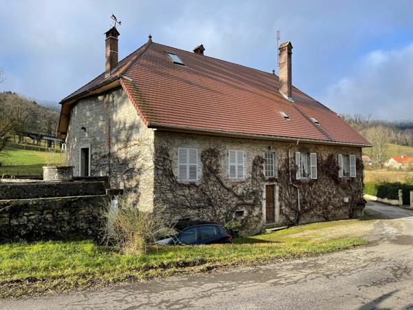 Maison à vendre    7 pièces • 270 m2 Salins-les-Bains