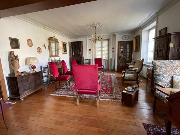 Maison à vendre    7 pièces • 270 m2 Salins-les-Bains