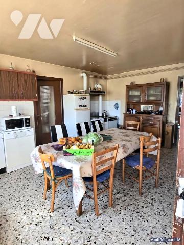 Ancien corps de ferme sur la commune de la TOUR DU MEIX.