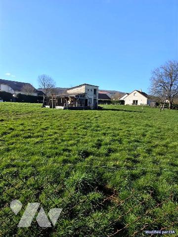 Ancien corps de ferme sur la commune de la TOUR DU MEIX.
