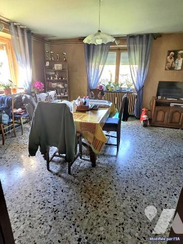 Ancien corps de ferme sur la commune de la TOUR DU MEIX.