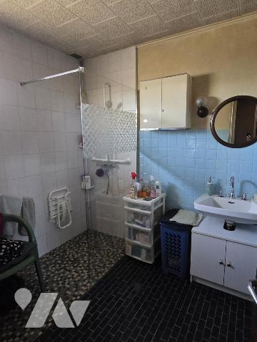 Ancien corps de ferme sur la commune de la TOUR DU MEIX.