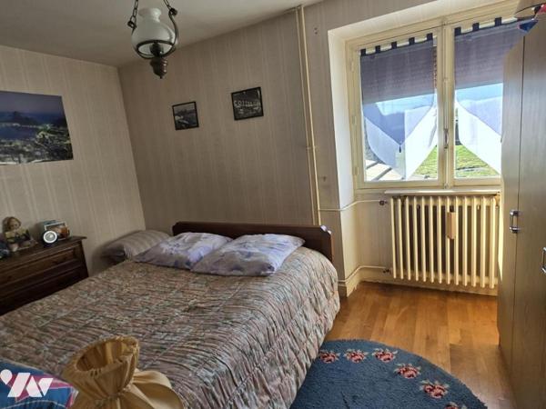 Ancien corps de ferme sur la commune de la TOUR DU MEIX.