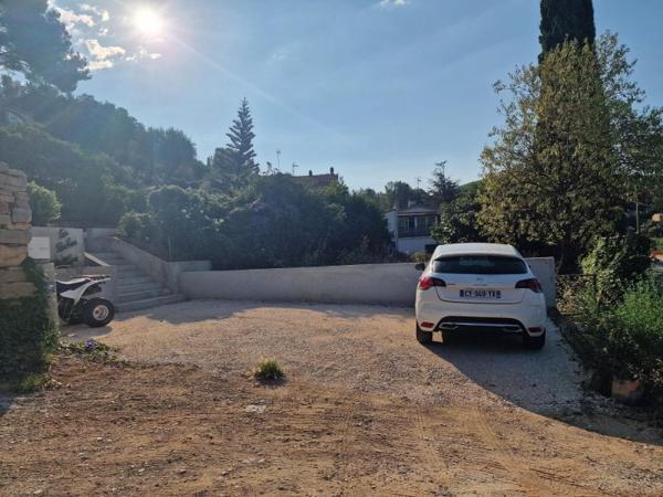 Vente / Maison T4 à Saint-Cyr-sur-Mer (83270)