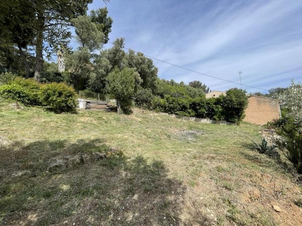 Vente / Maison T4 à Saint-Cyr-sur-Mer (83270)