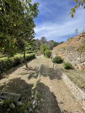Vente / Maison T4 à Saint-Cyr-sur-Mer (83270)