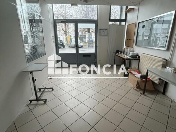 Location Local commercial 6 pièces 116.66 m² - RESIDENCE LES VOUTES Laon 02000