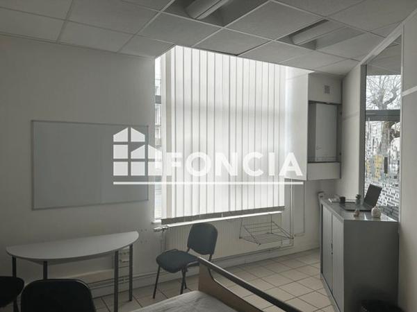 Location Local commercial 6 pièces 116.66 m² - RESIDENCE LES VOUTES Laon 02000