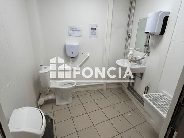 Location Local commercial 6 pièces 116.66 m² - RESIDENCE LES VOUTES Laon 02000