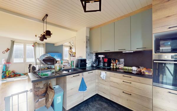 Maison à vendre    5 pièces •  Querqueville