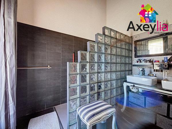 Renaison (42370) A VENDRE-RENAISON - MAISON 5 CHAMBRES AVEC PISCINE