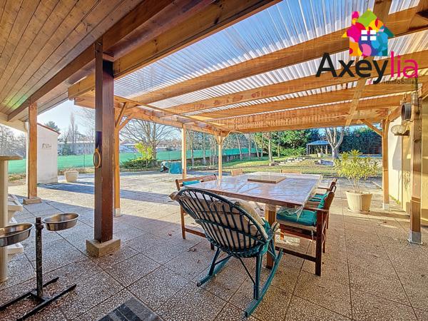 Renaison (42370) A VENDRE-RENAISON - MAISON 5 CHAMBRES AVEC PISCINE