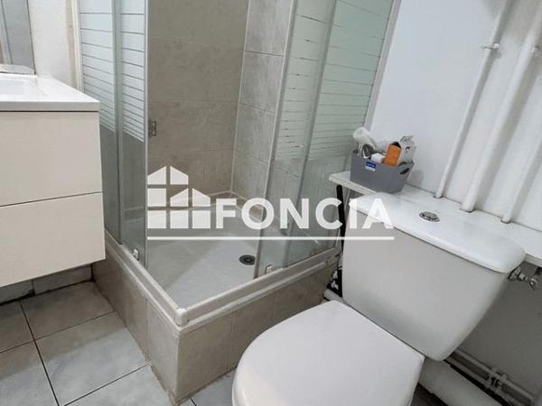 Location Studio 25.2 m² - 35 PASSAGE THIERE Paris 75011