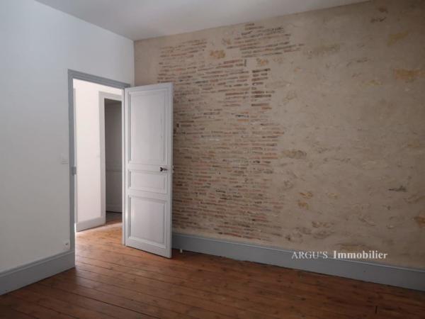 Maison à Louer à Civray