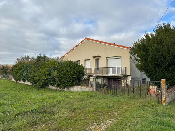 A 2 min de Rochefort - Maison de 158m² avec finir de rénové Garage + Terrain