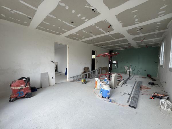 A 2 min de Rochefort - Maison de 158m² avec finir de rénové Garage + Terrain