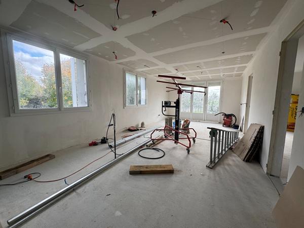 A 2 min de Rochefort - Maison de 158m² avec finir de rénové Garage + Terrain