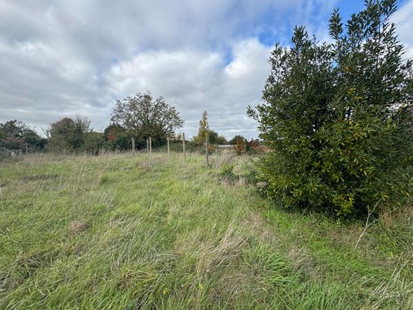 A 2 min de Rochefort - Maison de 158m² avec finir de rénové Garage + Terrain