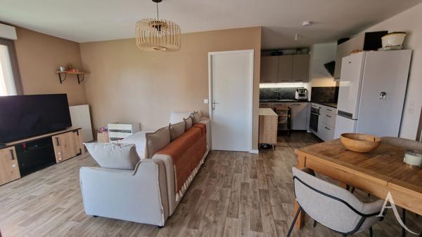 Appartement Mantes La Ville 4 pièces avec terrasse, parking et charges toutes comprises