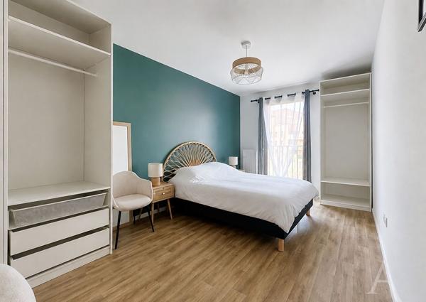 Appartement Mantes La Ville 4 pièces avec terrasse, parking et charges toutes comprises