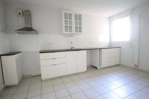 LYON 3EME - RUE DUNOIR – RÉSIDENCE DE STANDING « LE CARRÉ VENDÔME » - T4 possible T5