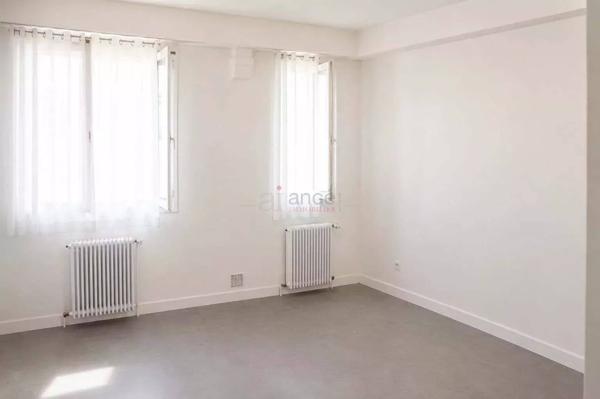Pont-de-Chéruy Centre – T4 de 79 m² vendu loué – Idéal investisseur – Rentabilité immédiate