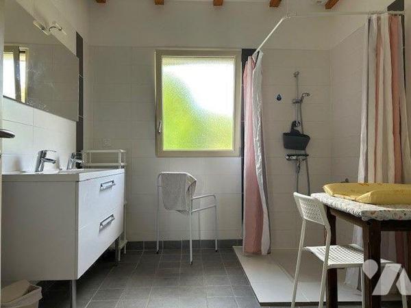 MAISON A VENDRE BAUGE EN ANJOU
5 Minutes BAUGE
Spacieuse et confortable maison de plain-pied ...