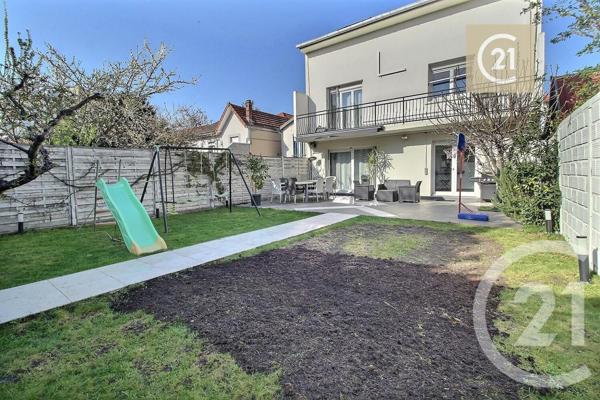 Maison à vendre  9 pièces - 229,71 m2 LES PAVILLONS SOUS BOIS - 93