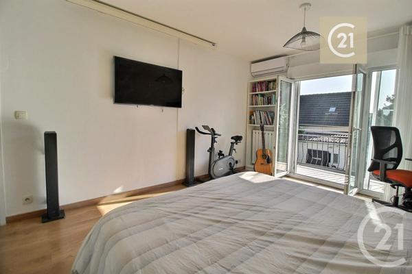 Maison à vendre  9 pièces - 229,71 m2 LES PAVILLONS SOUS BOIS - 93