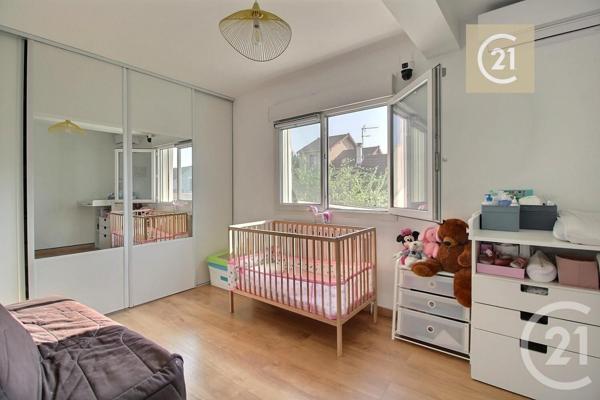 Maison à vendre  9 pièces - 229,71 m2 LES PAVILLONS SOUS BOIS - 93