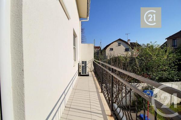 Maison à vendre  9 pièces - 229,71 m2 LES PAVILLONS SOUS BOIS - 93