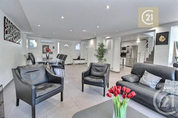 Maison à vendre  9 pièces - 229,71 m2 LES PAVILLONS SOUS BOIS - 93