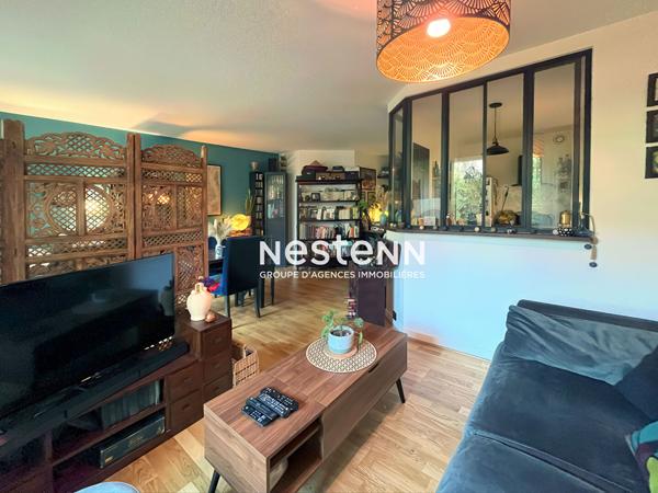 ISSY-LES-MOULINEAUX - CENTRE-VILLE - MAIRIE D'ISSY - Appartement 2 pièces avec loggia