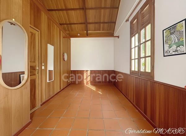 Maison à vendre 6 pièces + Appartement T2 à SAINT CLAUDE (971)