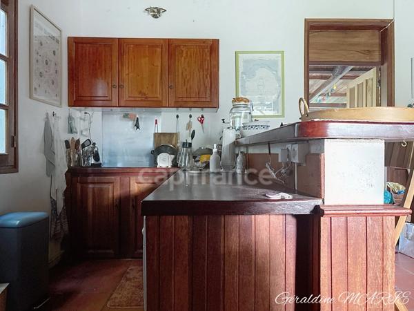 Maison à vendre 6 pièces + Appartement T2 à SAINT CLAUDE (971)