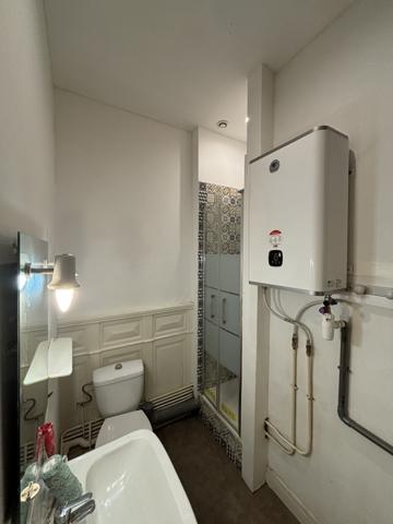 Dunkerque centre: Studio bis à rénover à coté du lycée Jean Bart.