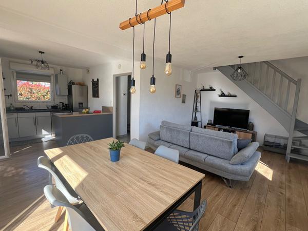 Maison Saint Vit 5 pièce(s) 102 m2