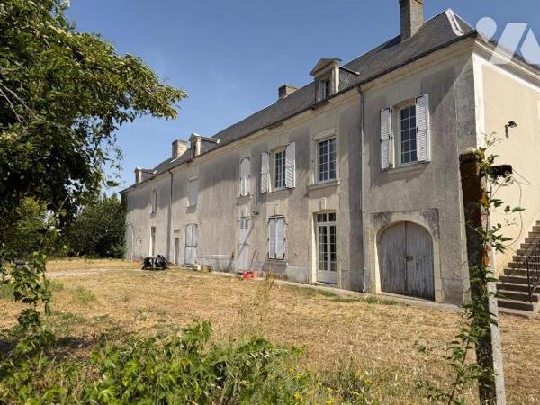 CHINON - ENSEMBLE IMMOBILIER À FORT POTENTIEL LOCATIF
Sur une parcelle de plus de 10 000 m², e...