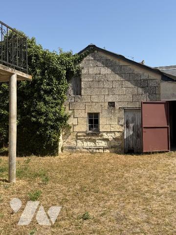 CHINON - ENSEMBLE IMMOBILIER À FORT POTENTIEL LOCATIF
Sur une parcelle de plus de 10 000 m², e...
