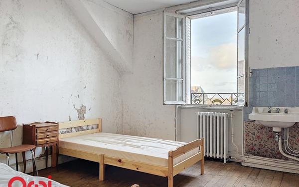 Maison à vendre    6 pièces •  Montmarault