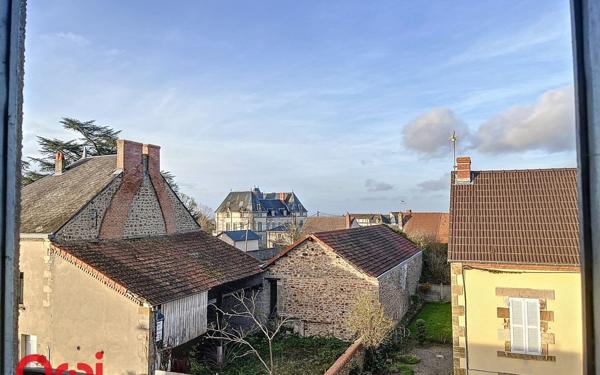 Maison à vendre    6 pièces •  Montmarault