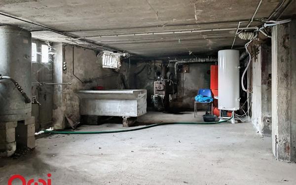 Maison à vendre    6 pièces •  Montmarault