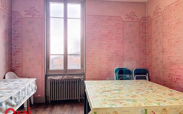 Maison à vendre    6 pièces •  Montmarault