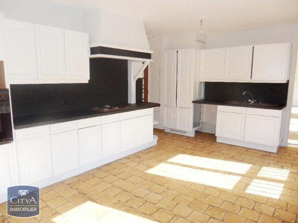 Appartement à louer 5 pièces 133m²