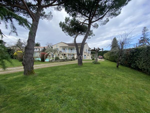 Maison en pierre de 225 m²