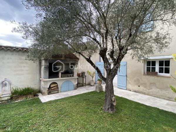 Maison en pierre de 225 m²