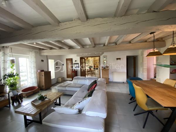 Maison en pierre de 225 m²