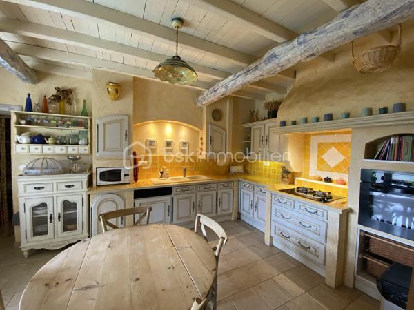 Maison en pierre de 225 m²