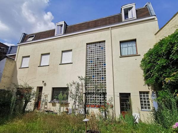 Maison 12 pièces 390m²