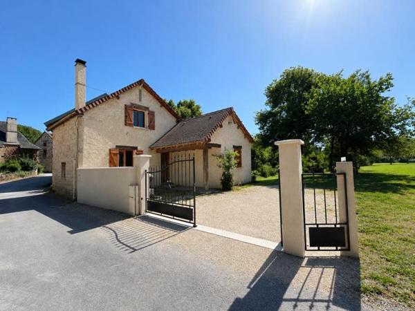Maison à louer 470 € CC Saillac 2 p 67 m² DPE E